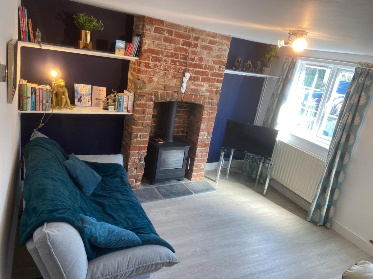 Woodbridge - Cosy Little 2-Bed Cottage Экстерьер фото